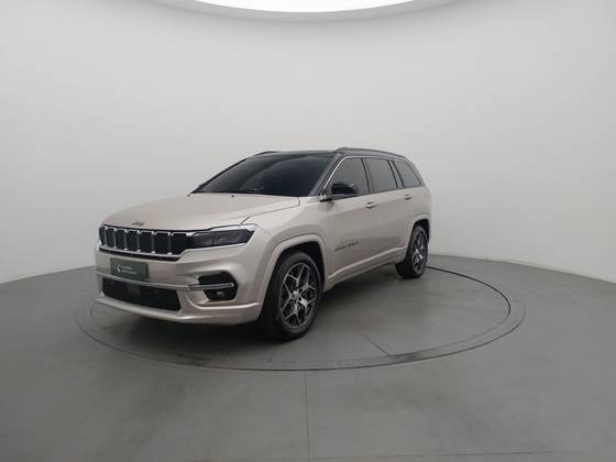 JEEP COMMANDER 1.3 T270 TURBO FLEX OVERLAND AT6 JEEP COMMANDER 1.3 T270 TURBO FLEX OVERLAND AT6